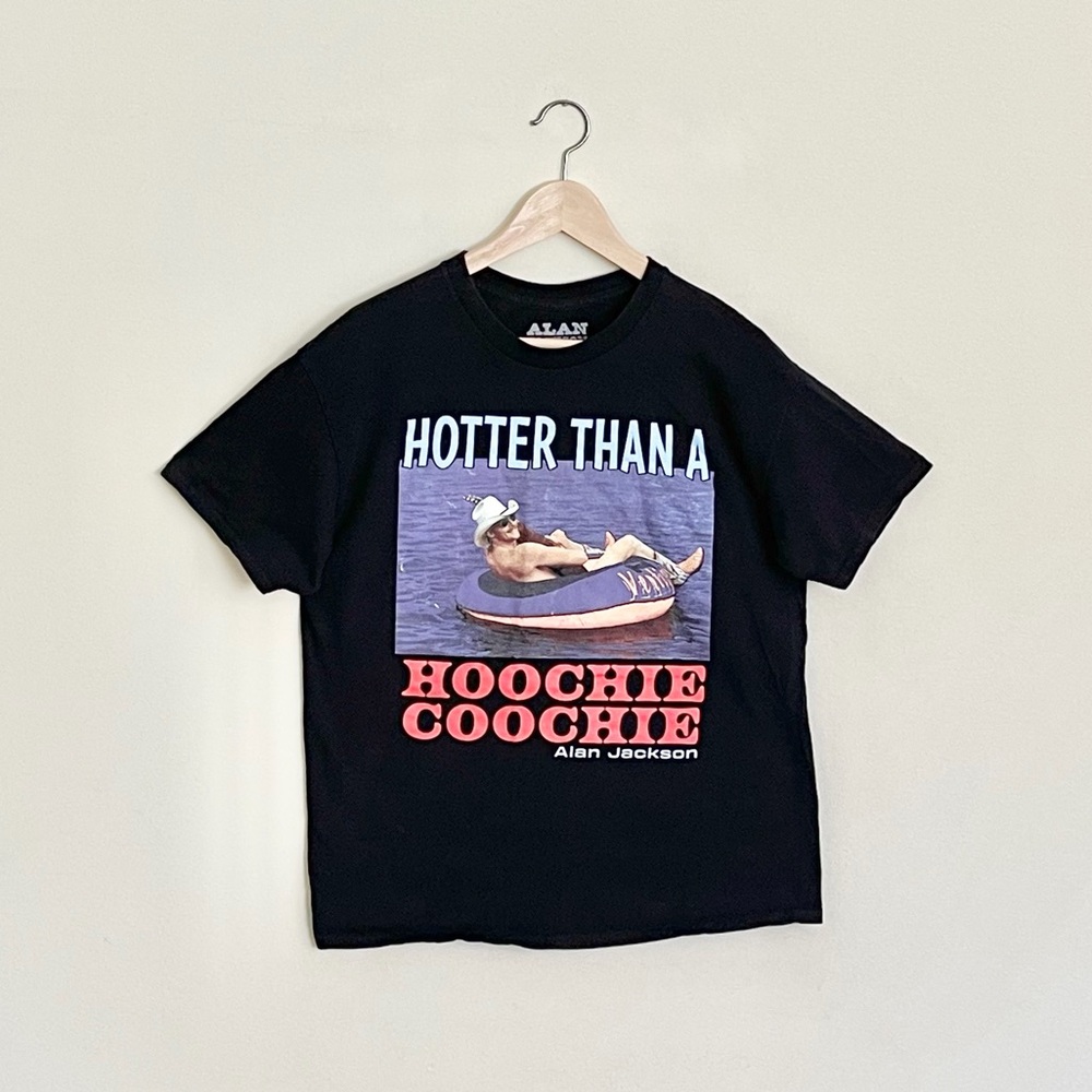 Alan Jackson Hotter Than A Hoochie Coochie Graphic Black T Shirt Adult Large